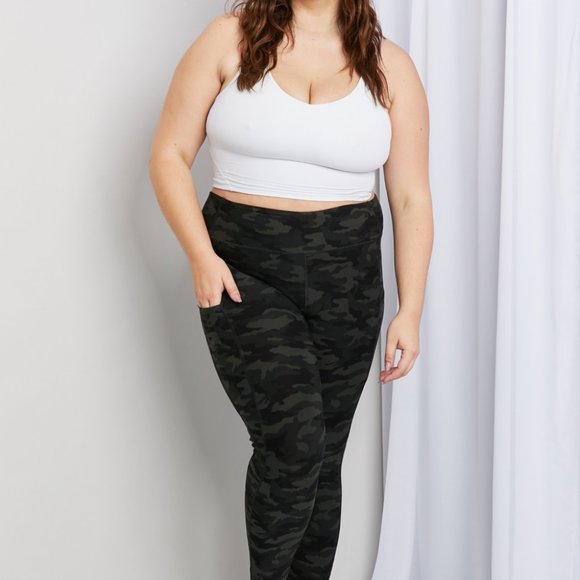 LOVEIT Full Size Camouflage Wide Waistband Pocket Leggings - Picture 8 of 9